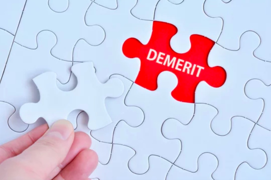 イラストレーターがフリーランスエージェントを利用するデメリット